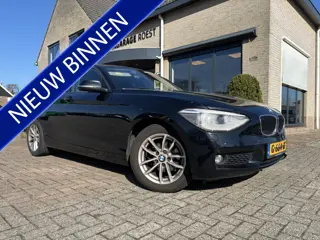 BMW 1-serie 116i High Executive Automaat Leder / Navigatie / Parkeersensors