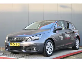 Peugeot 308 1.2 PureTech Blue Lease Executive camera