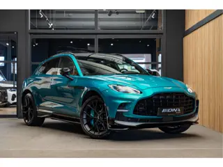Aston Martin DBX 707 AMR Facelift Carbon Podium Green 4.0 V8 707