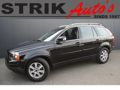 Volvo XC90 2.4 D5 Momentum - LEDER - NAVIGATIE - TREKHAAK
