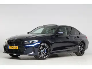 BMW 3-serie 320e M-sport | head-up | schuifkanteldak | achteruitrijcamera | applecarplay | dodehoek 