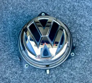Origineel VW Polo 2G embleem/logo met achterklep bediening