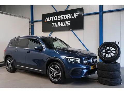 Mercedes-Benz GLB 220 D 4MATIC AMG > Grijs kenteken < Airco, Cruise, Trekhaak, Camera, Carplay.