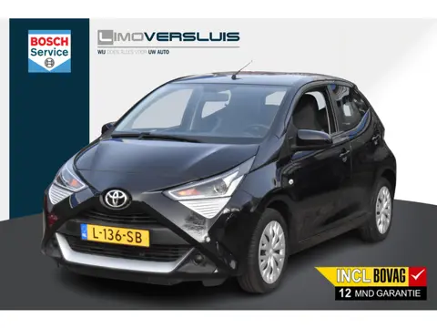 Toyota Aygo 1.0 VVT-i x-play 5-Deurs | Carplay Navigatie | Camera | 12 mnd BOVAG garantie | Whatsapp