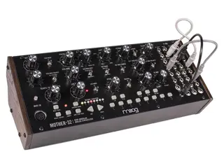 Moog Mother-32