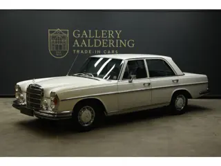 Mercedes-Benz 200-serie 280 SE Automatic "Floor shifter" Trade-in car Older nicely done restoration 