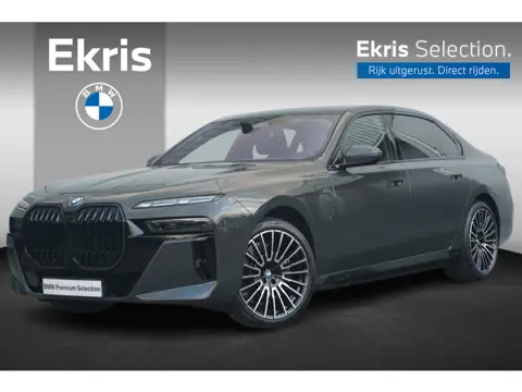 BMW 7 Serie 750e xDrive Executive Drive Pro | M Sportpakket Pro | Sky Lounge | Connoisseur Pack | Bo