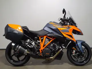 KTM 1290 SUPER DUKE GT (bj 2022)