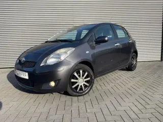 Toyota Yaris 1.3 VVTi Aspiration bouwjaar 2010 ( dealer onderhouden )