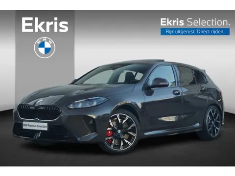 BMW 1 Serie 120 M Sportpakket Pro 19'' / Harman Kardon / Elektrisch verstelbare stoelen / Panoramada