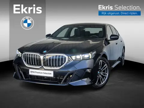 BMW 5 Serie Sedan 520i | M Sportpakket | Innovation Pack | Stuurwielrand verwarmd | Comfort Access |