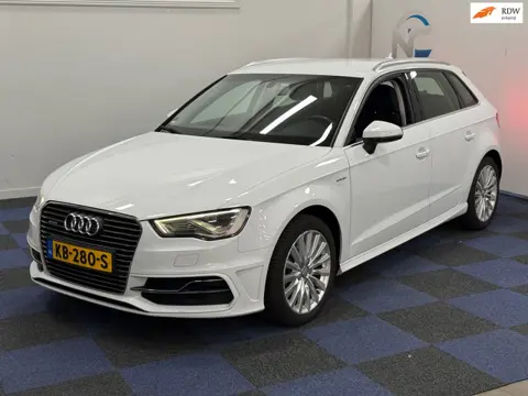 Audi A3 Sportback 1.4 e-tron PHEV Attraction Pro Line plus / DEALER ONDERHOUDEN / AUTOMAAT / NETTE A