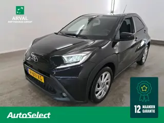 Toyota Aygo X 1.0 VVT-i 72pk MT First | Apple CarPlay / Android Auto| 17" Velgen | LED | ECC | ACC |