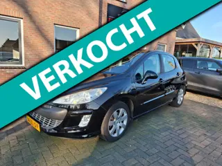 Peugeot 308 1.6 VTi XT. 1ste eigenaar, goed onderhouden! O.a. pano, cruise, airco, trekhaak. Nieuwe 