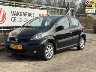 Toyota Aygo 1.0-12V Comfort Nwe APK, Grote Beurt