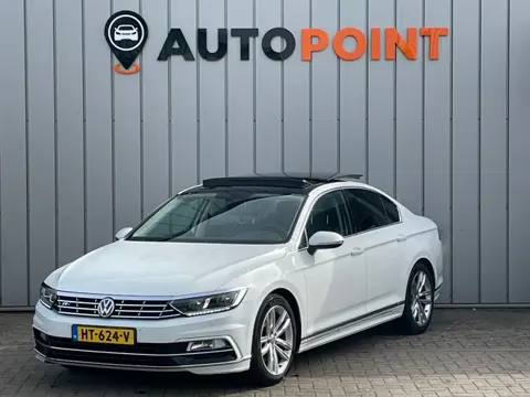 Volkswagen Passat Business Edition R 1E EIG ORG NL|PANO|CAMERA|VIRTUAL.COCKPIT|ADAPTCRUISE|ALCANTARA
