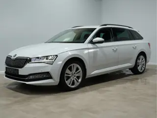 Škoda Superb Combi 1.4 TSI iV 204pk Business Edition Plus Trekhaak Camera Navigatie Stoelverwarming 