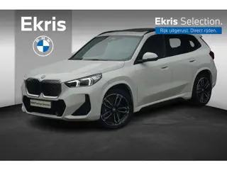 BMW iX1 eDrive20 M Sport | Trekhaak | Panoramadak | Harman Kardon | Cruise control adaptief met Stop