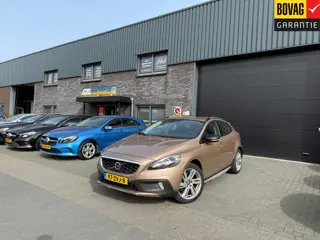 Volvo V40 Cross Country 1.6 T4 Momentum | 1E EIGENAAR | 12MND GARANTIE | CRUISE | XENON | NAVI | CAM
