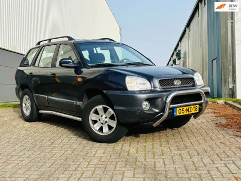 Hyundai Santa Fe 2.0i-16V Dynamic Motion