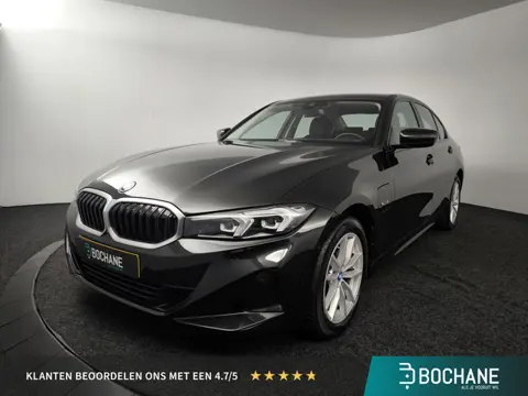 BMW 3-serie 320e | Leder | Camera | Parkpilot V+A | Navigatie | LMV | Dealeronderhoud | Hybrid Autom