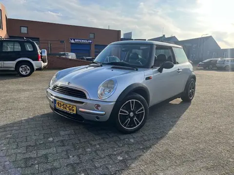 Mini Mini 1.6  apk tm 15-3-2027, automaat stuk, koopje