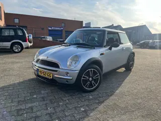 Mini Mini 1.6  apk tm 15-3-2027, automaat stuk, koopje