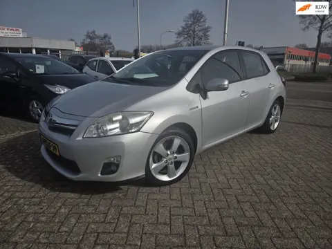 Toyota Auris 1.8 Full Hybrid Dynamic Business