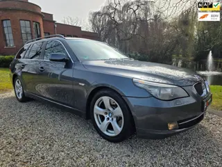 BMW 5-serie Touring 530i Business Line AUTOMAAT/navi/CRUISE *apk:04-2027*