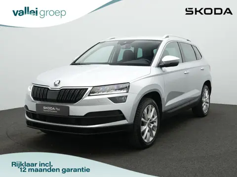 Skoda Karoq 1.5 TSI ACT 150 pk DSG Style | Trekhaak | Adaptive Cruise | Stoelverwarming | Carplay