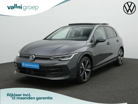 Volkswagen Golf 1.5 eHybrid 204 pk Life Edition | Panoramadak | Stuur-/stoelverwarming | Achteruitri