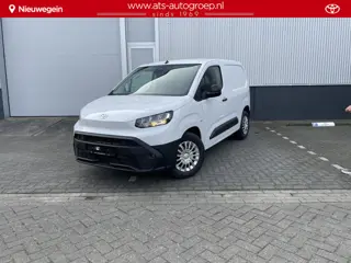 Toyota PROACE CITY Electric Challenger 50 kWh | nieuw geregistreerd |  50 Km  | Apple/Android naviga