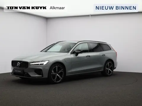 Volvo V60 2.0 T8 Plug-in hybrid AWD Plus Dark / Panoramadak / Head-Up Display / 360 Camera / Sportst