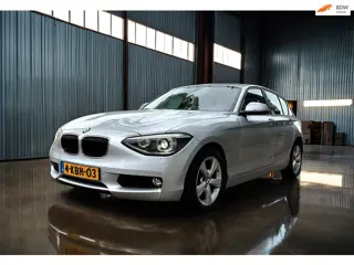 BMW 1-serie 118i Upgrade Edition Leder_Led_Xenon_Navi_Cruise