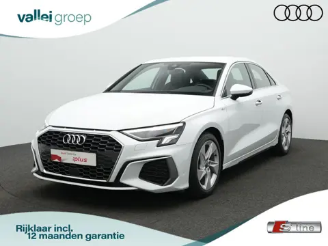 Audi A3 Limousine 30 TFSI 110 pk S-tronic S edition / S-Line | Navigatie | Adaptive Cruise | Sporton