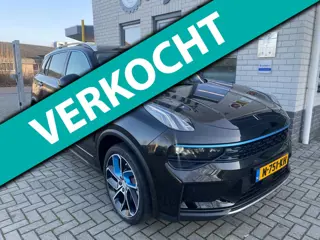 Lynk & Co 01 1.5 / Panorama dak / Telefoon / Climate controle / Add Cruise / Carplay / Navigatie
