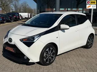 Toyota Aygo 1.0 VVT-i x-play, Airco, Apple carplay, Camera, lm velgen, etc.