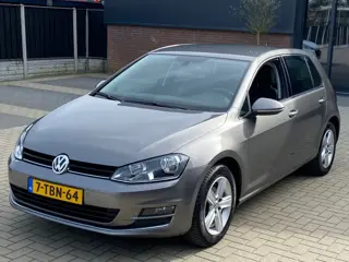 Volkswagen Golf 1.4 TSI Highline NIEUWSTAAT NAVI CRUISE CLIMA PDC