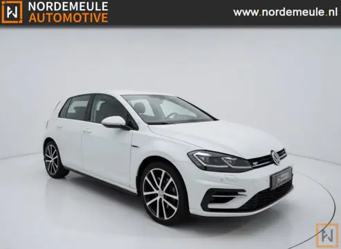 VOLKSWAGEN GOLF 1.5 TSI Highline BNS R Line, Xenon, Alcantara, AUT
