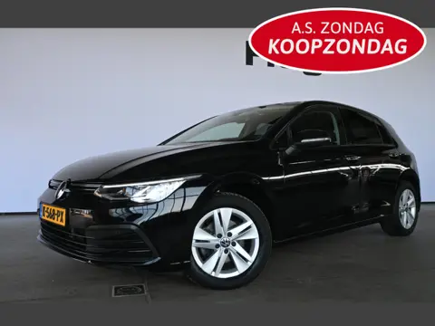 Volkswagen Golf 1.5 TSI Life Business Clima Navigatie Carplay Virtual Stoel/Stuurverwarming Rijklaar