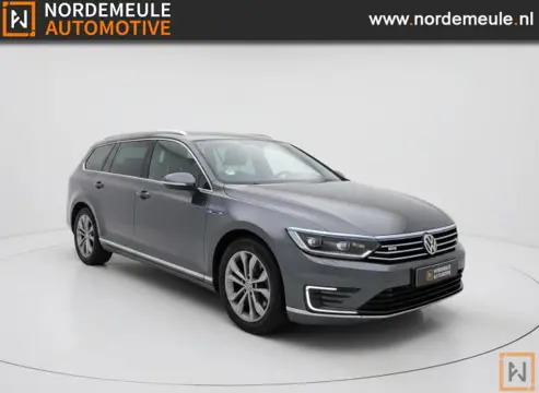 VOLKSWAGEN PASSAT 1.4 T. GTE Connected Series Plus, Xenon, Navi, Apple Carplay