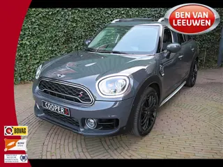 MINI Countryman 2.0 Cooper S Chili F60 met Pano.dak, LED, Leer, Apple Carplay en 18"
