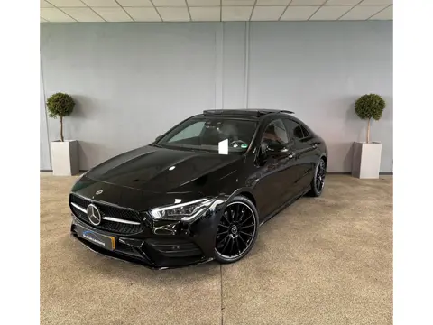 Mercedes-Benz CLA-klasse 250 AMG 4MATIC - Pano - 360Cam - Keyless - Full Option - ACC