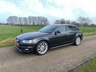 AUDI A4 Avant 2.0 S-Line Automaat 