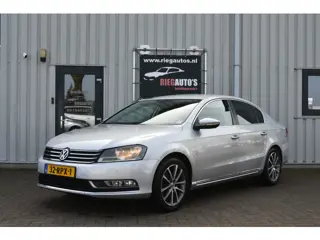Volkswagen Passat 1.4 TSI Comfortline BlueMotion. Org NL, PDC, Navi, Leer, Trekhaak, NAP!!