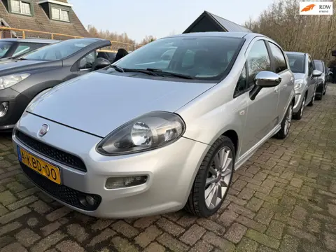 Fiat Punto Evo 0.9 TwinAir Sport Nieuwe APK t/m 02-03-2027
