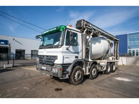 Mercedes-Benz ACTROS 3241 +STETTER+TAPIS/BAND (bj 2009)