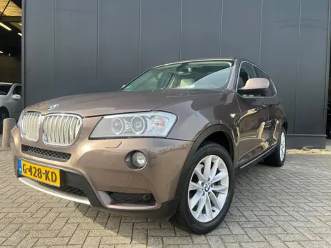 BMW X3 XDrive28i High Exe 6Cil Aut/Panodak/Navi/leder/ZrMooi
