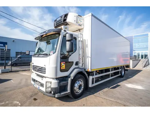 Volvo FLH 290 +CARRIER (bj 2013, automaat)