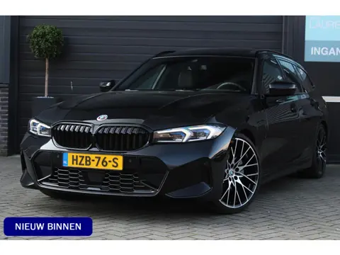 BMW 3-serie Touring 330e xDrive M-Sport | Lazer | 20 Inch | Panorama-dak | 360 | ACC